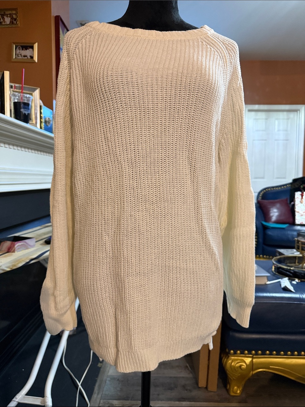 Expresss Cream Lightweight Knit Women’s Sweater